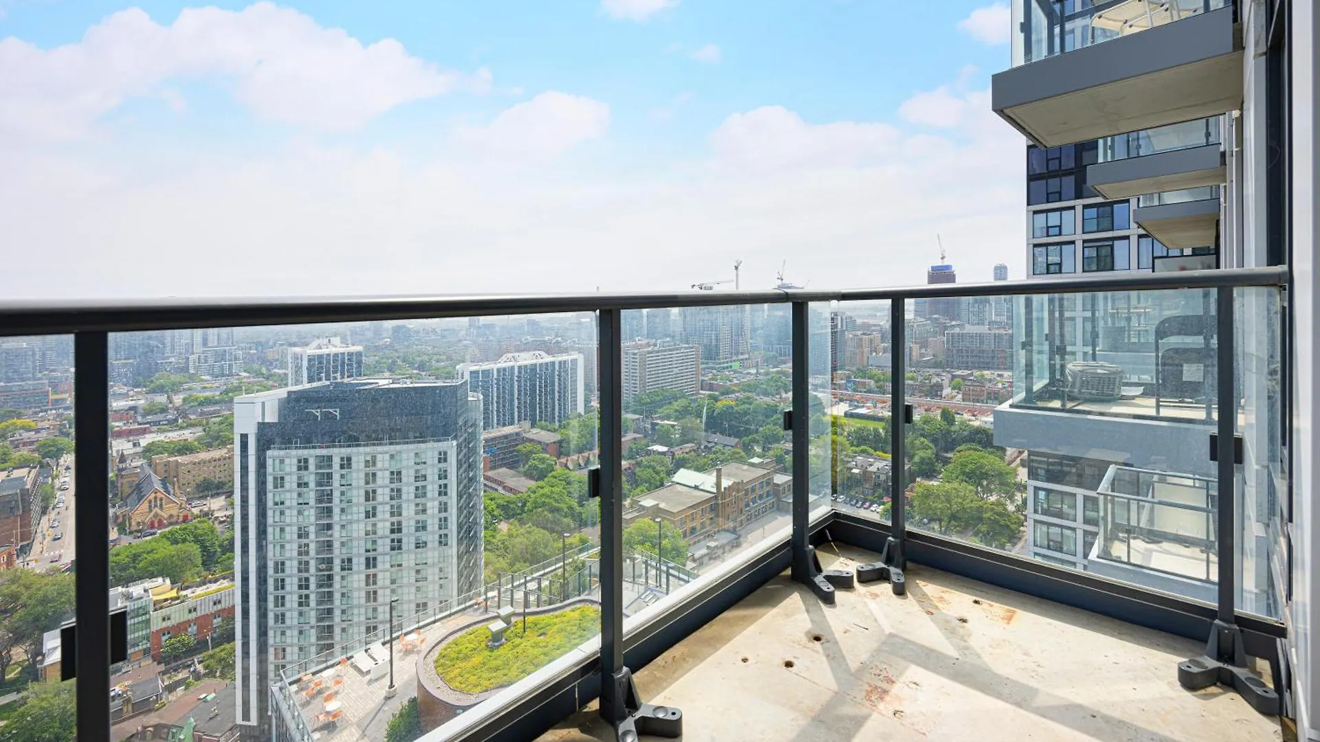 Luxury & Modern Suite - Right By Dundas Square トロント アパート